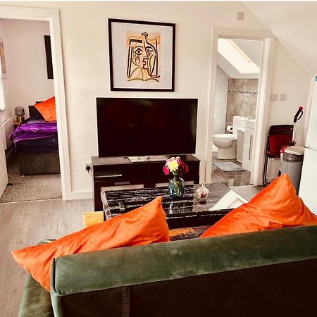 Cool Top Floor Apartment Very Near Birmingham Centre Buitenkant foto