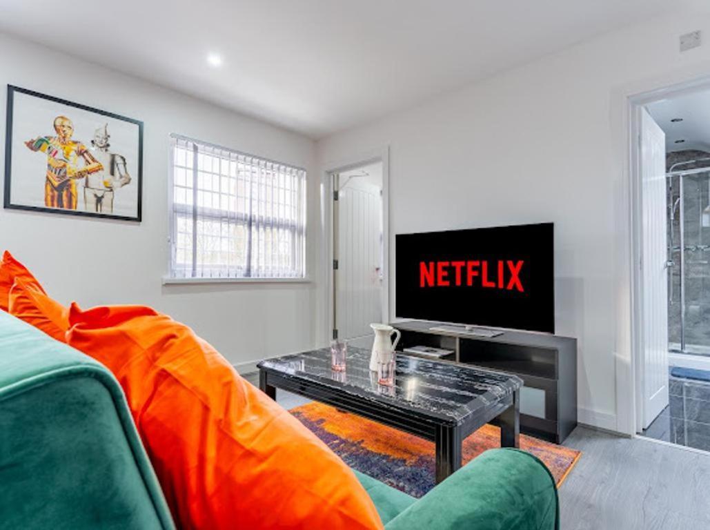 Cool Top Floor Apartment Very Near Birmingham Centre Buitenkant foto
