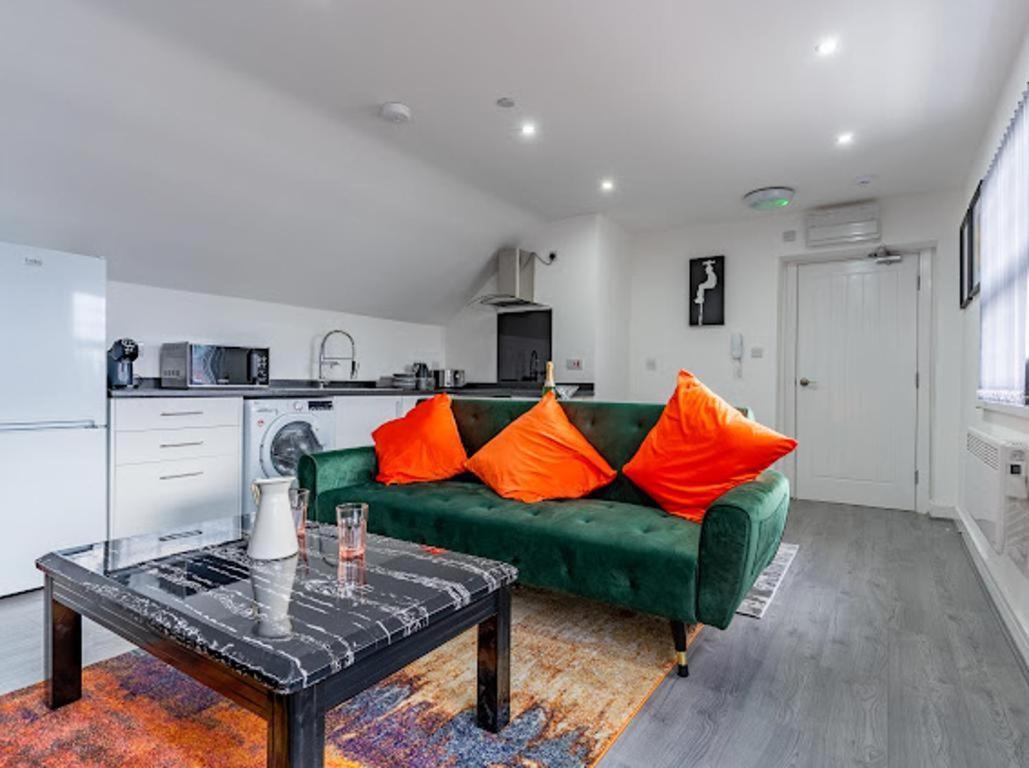 Cool Top Floor Apartment Very Near Birmingham Centre Buitenkant foto