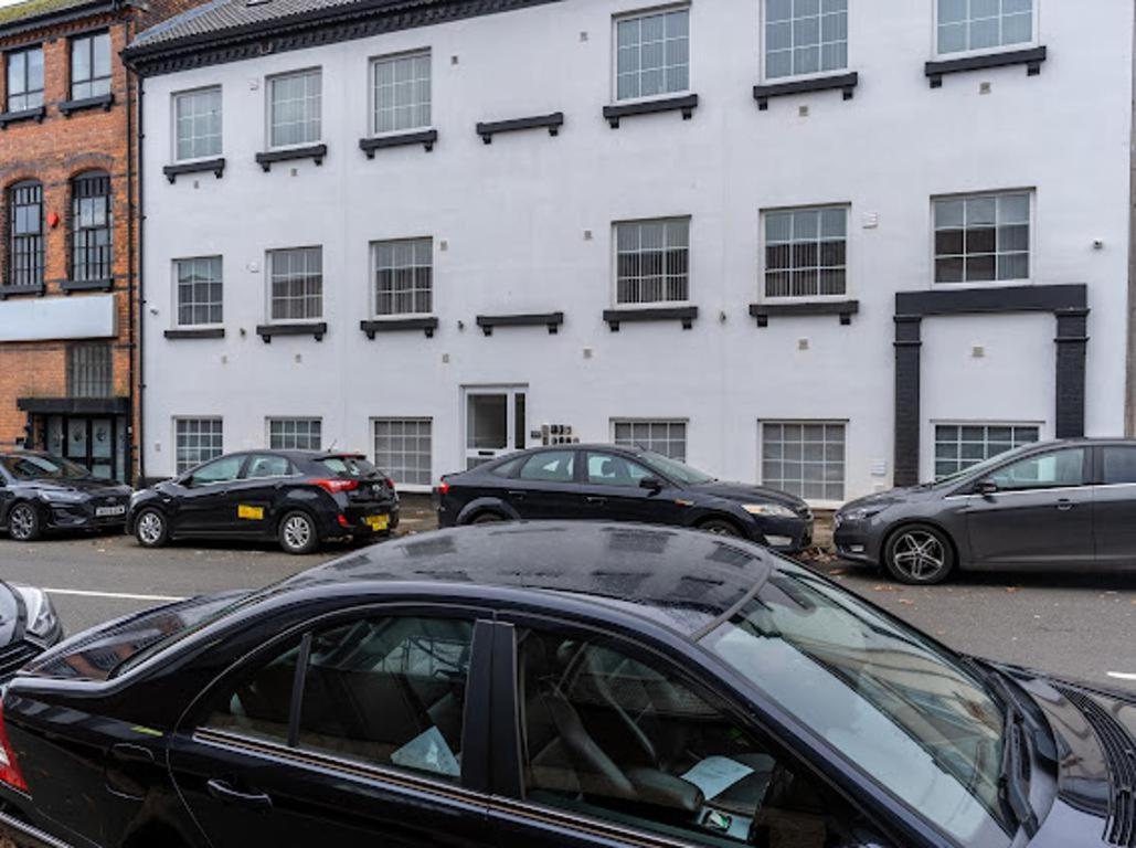 Cool Top Floor Apartment Very Near Birmingham Centre Buitenkant foto